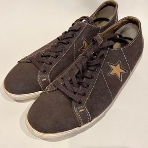 RARE BROWN ALL STAR CONVERSE